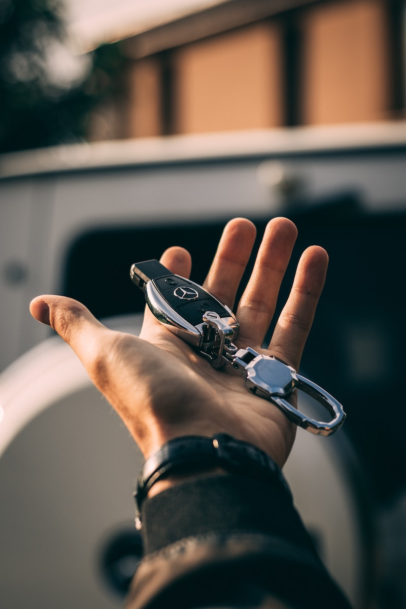 locksmith professional car key replacement